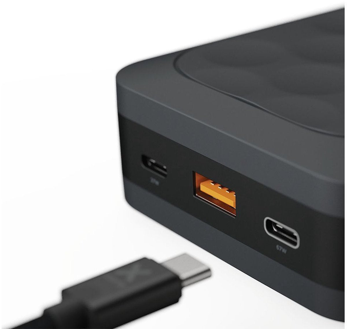 Xtorm Powerbank 27.000 mAh – 67W Snellader – USB-C PD & USB-A – Geschikt voor Telefoon/Smartphone/Tablet & Laptop – LED Display – GRS Duurzaam Materiaal – Zwart - afbeelding 3