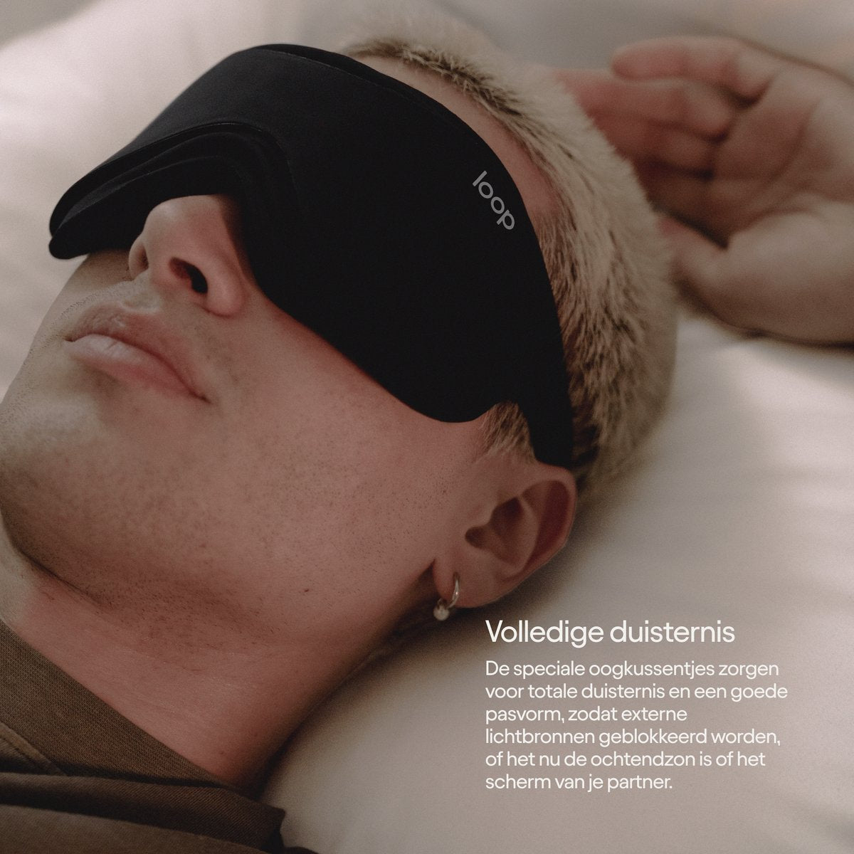 Loop Eclipse™-slaapmasker - Premium lichtblokkerend oogmasker voor slapen, reizen, dutjes en zijslapers - Zwart - afbeelding 4
