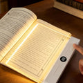 Leeslampje voor Boek - Platte LED Boeklamp - Boekenlegger Boeklamp - Platte Leeslamp - Oplaadbaar USB C - 3 Lichtkleuren Dimbaar met Timer - Geschikt om 's avonds te lezen - afbeelding 1