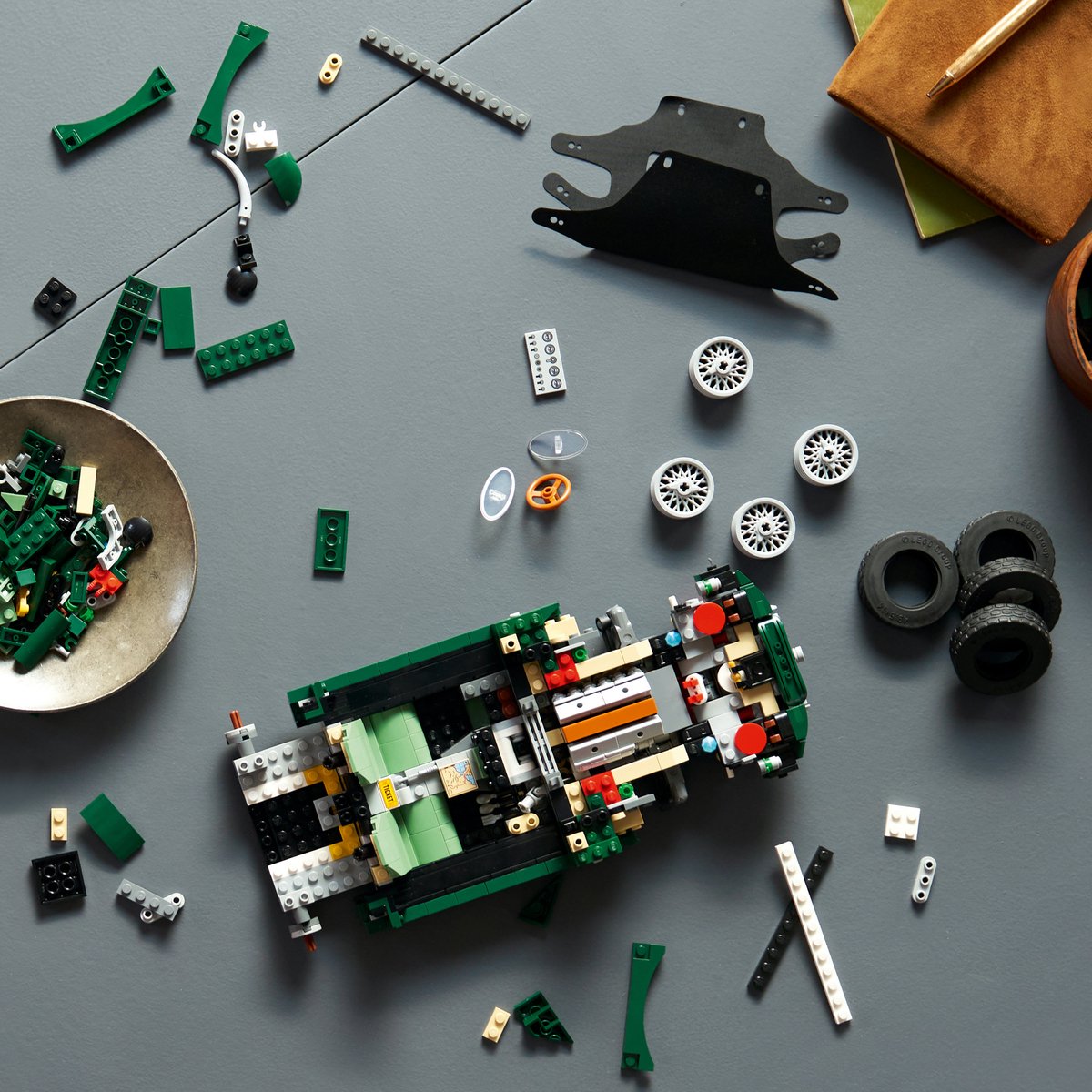 LEGO Icons Jaguar E-Type - Klassieke Sportwagen Auto - 11381 - afbeelding 5