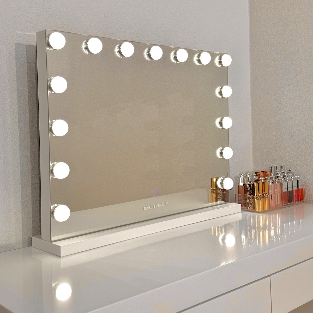 Bright Beauty® Make-up Spiegel met Verlichting - Hollywood Spiegel - 58×46 cm - 15 LED Lampen - afbeelding 1