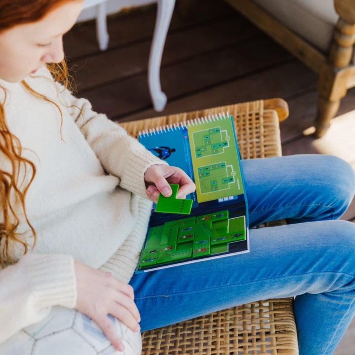 SmartGames Gooal! - Magnetisch Reisspel & Denkspel - 48 Opdrachten met Voetbalthema - Educatief Solospel voor Kinderen - Vanaf 6 Jaar - afbeelding 5