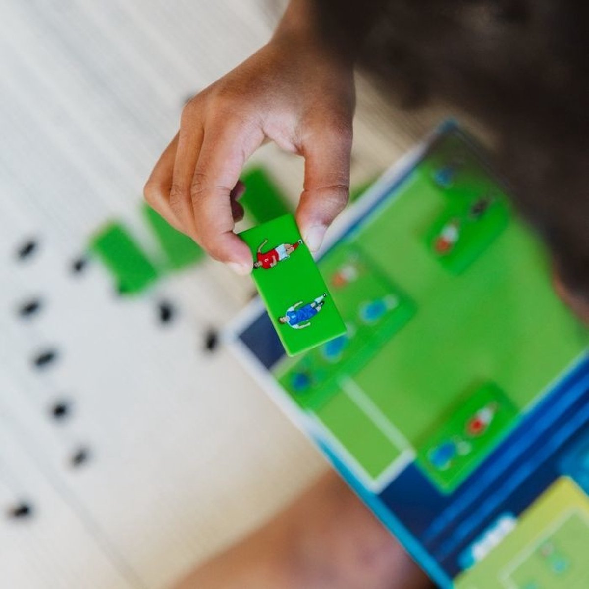 SmartGames Gooal! - Magnetisch Reisspel & Denkspel - 48 Opdrachten met Voetbalthema - Educatief Solospel voor Kinderen - Vanaf 6 Jaar - afbeelding 2
