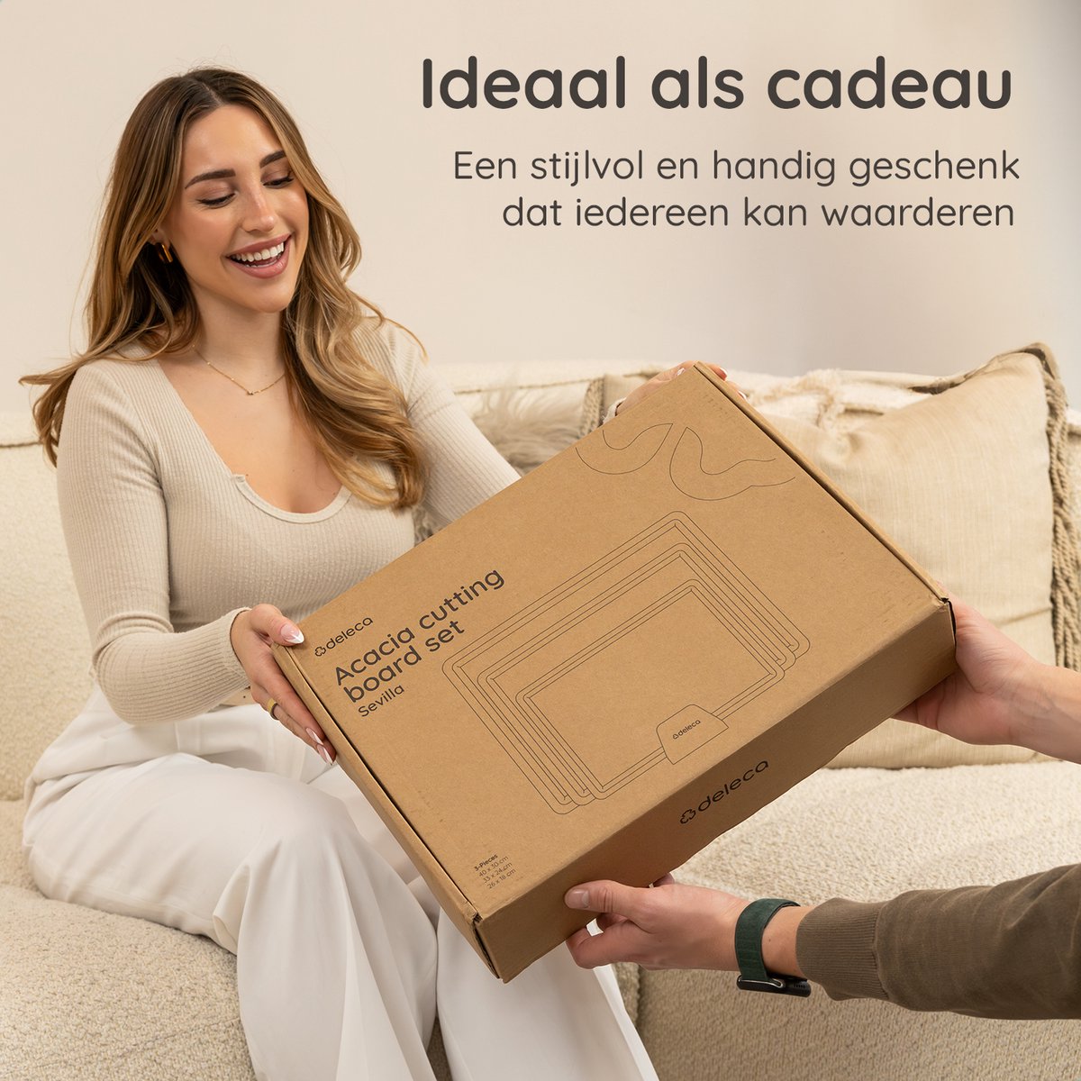 Deleca 3-delige Snijplankenset Sevilla met Houder - Snijplanken (40x30 | 33x24 | 26x18 cm) - Voor Keuken, Serveerplank, Kaasplank, Borrelplank, Snijplank en Tapasplank - FSC Acacia Hout - afbeelding 3