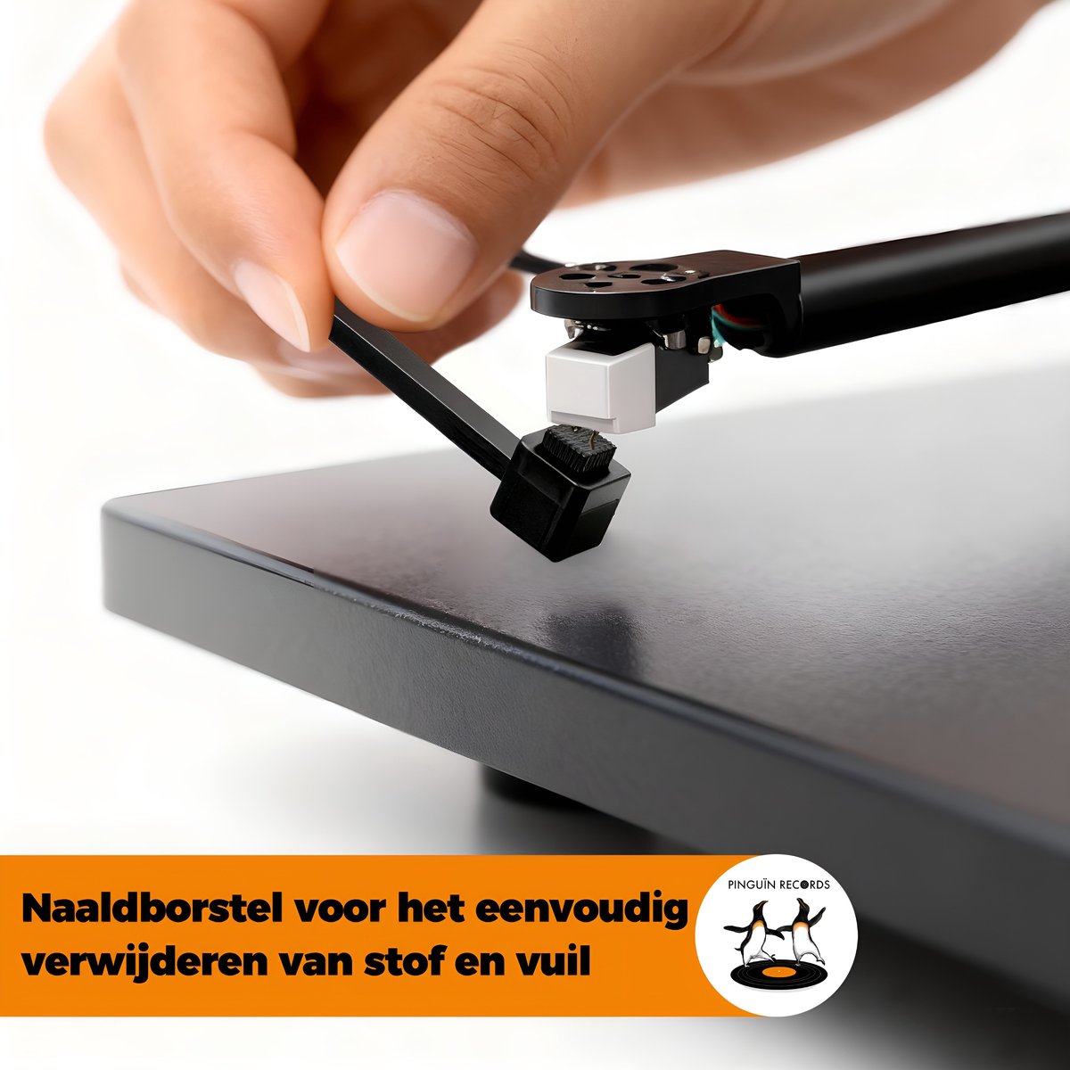 Pinguïn Records VinylCare ProBrush - Hoogwaardige platenborstel – Complete 3-delige set – Inclusief naald- en schoonmaakborstel - Antistatische platenborstel – LP borstel – Platenreiniger voor vinyl - afbeelding 4