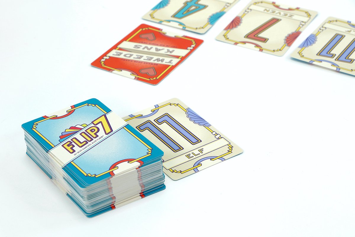 999 Games - Flip 7 - Nederlandse versie! - Zenuwslopend Kaartspel - Snel en Makkelijk te Leren - Het ideale kaartspel voor kleine en grote groepen - Partyspel - Compact Familiespel - afbeelding 2