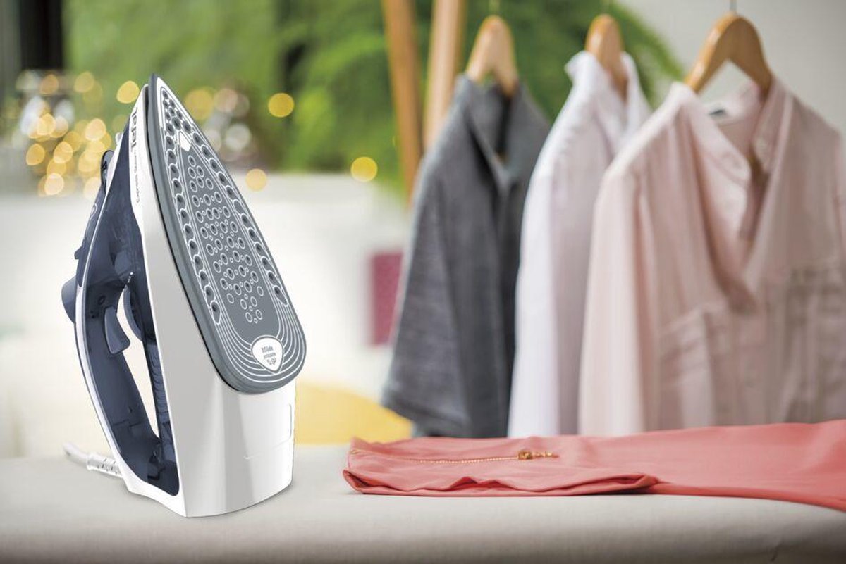 Tefal Express Steam FV2837 - Stoomstrijkijzer - 165 g/min Stoomboost - Anti-Kalk - Snel Opwarmen - 2400W - afbeelding 5