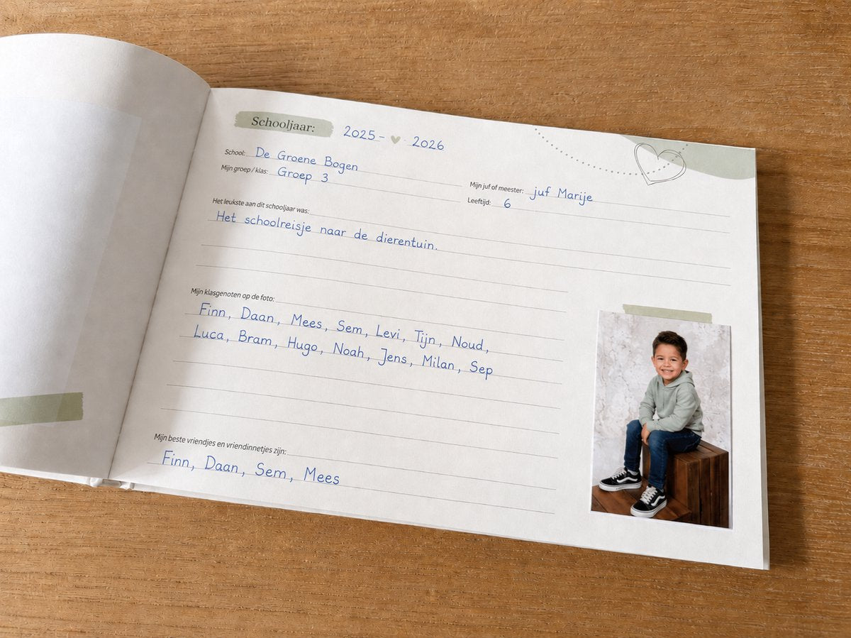 Telano Schoolfotoboek Groen - A4 Invulboek voor Schoolfoto's - Fotoalbum voor 17 schooljaren Klassenfoto/Pasfoto - Inclusief Bewaarenvelop - afbeelding 2